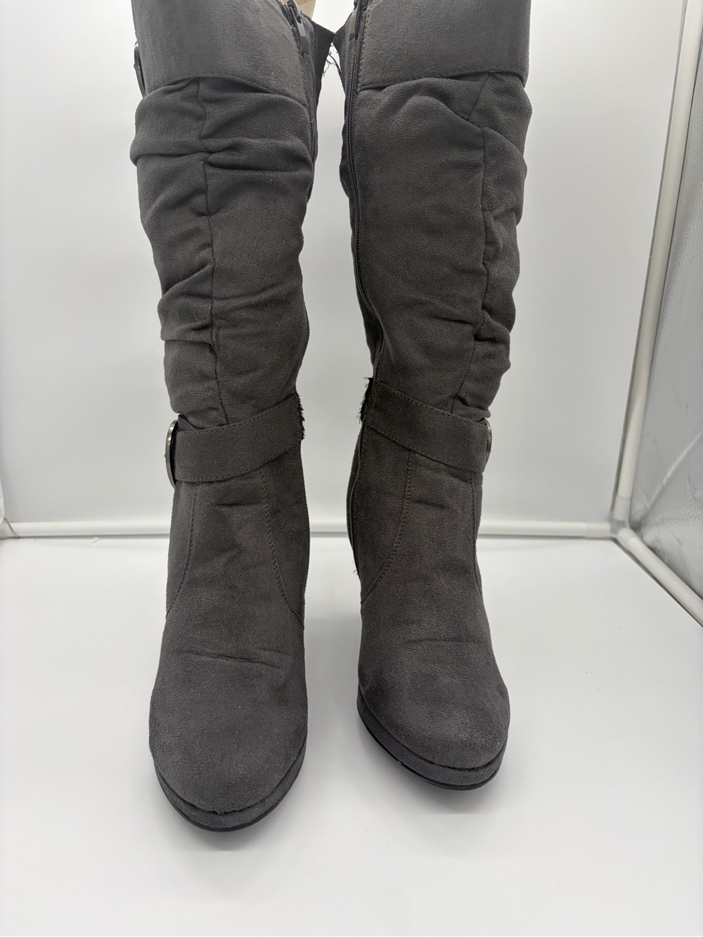 Mid-Calf Women's Gray Suede Riding Boots